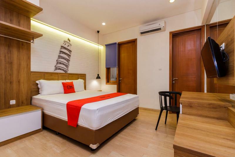 Reddoorz Plus @ Cbd Bintaro South Tangerang Exterior photo